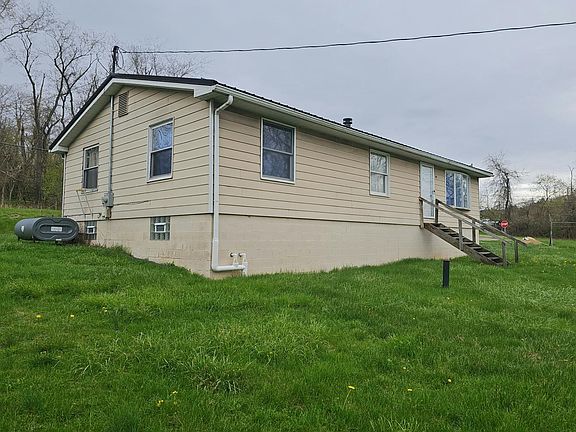 3rd image of 262 Elm Rd