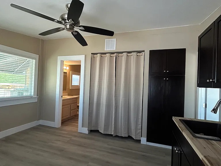 6627 S 22nd Pl #1 — Photo 5