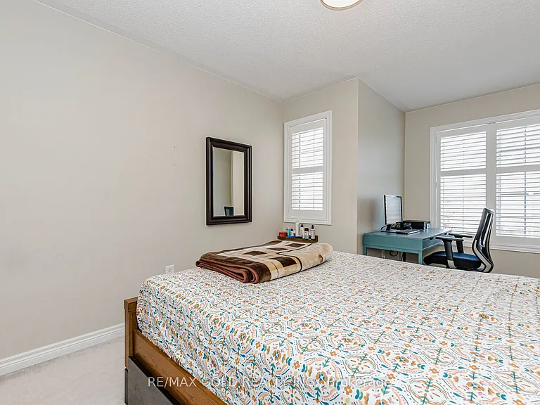 65 Niagara Trl — Photo 33