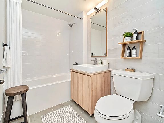 5th image of 223 4th Ave APT 7B