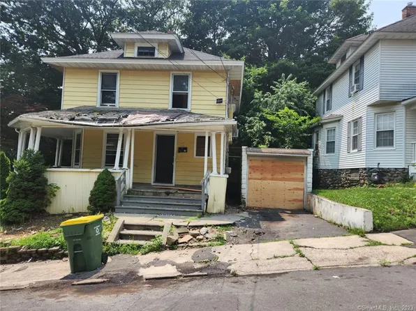 15 Lexington Avenue, Waterbury, CT 06710