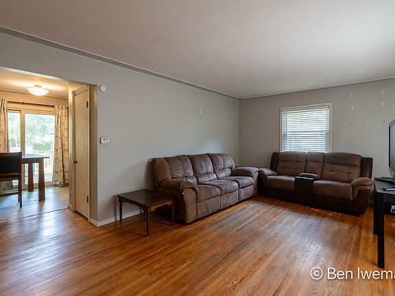 5th image of 4623 Grantwood Ave SE