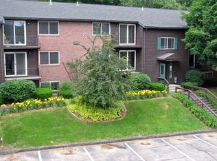 6 Fox Park Dr APT 83, Plymouth, NH 03264