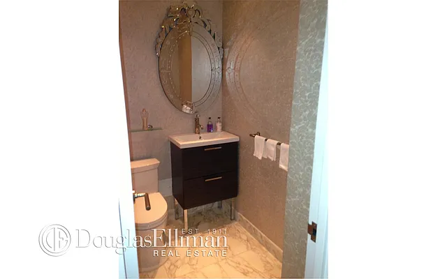 Sold by Douglas Elliman | media 14