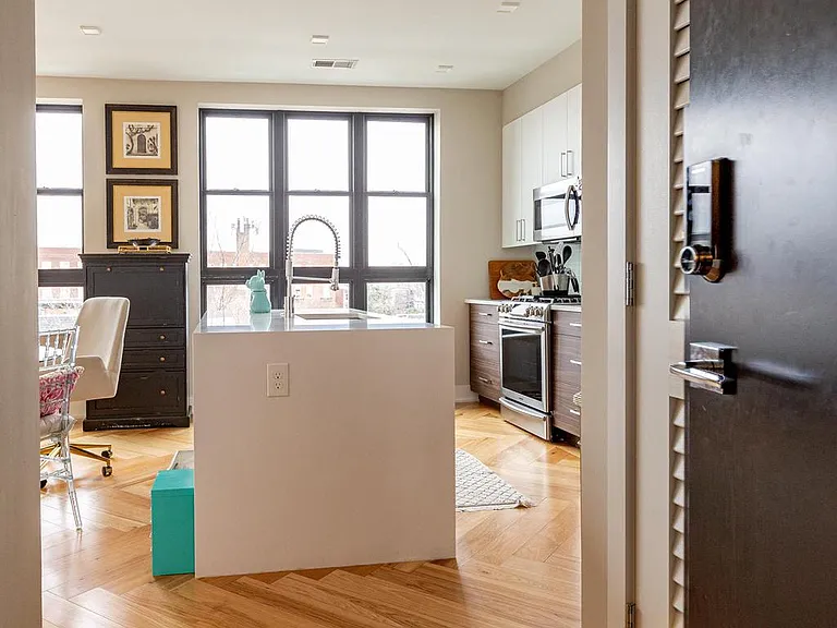 1345 K St SE #407 — Photo 4