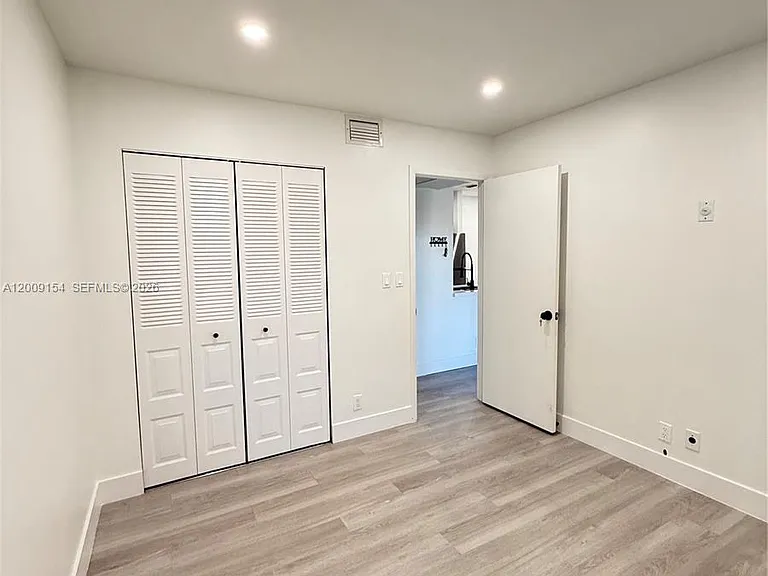 10016 Winding Lake Rd #202 — Photo 8