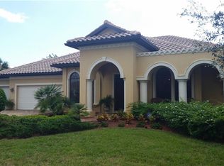 10153 Avalon Lake Cir, Fort Myers, FL 33913