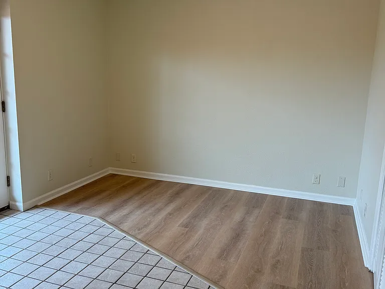 447 Verducci Ct — Photo 32