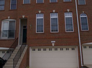25185 Larks Ter, Chantilly, VA 20152