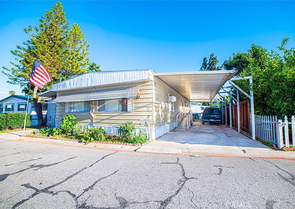 1st image of 3883 Buchanan St Space 67