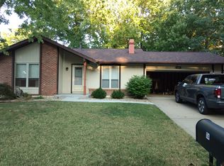 114 Bramblewood Dr, Saint Peters, MO 63376