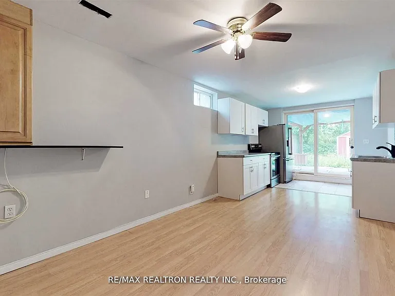 1250 Dartmoor St #LOWER — Photo 6