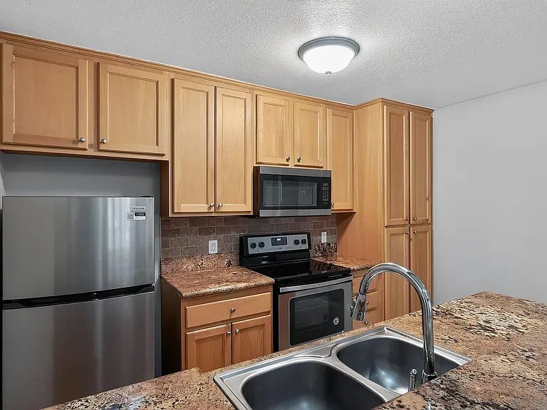 9860 Dale Ave #B9 — Photo 4
