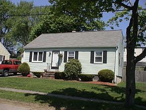 25 MacArthur Road-Beautiful Cape!