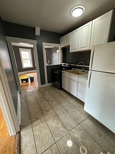 218 West St Photo 1