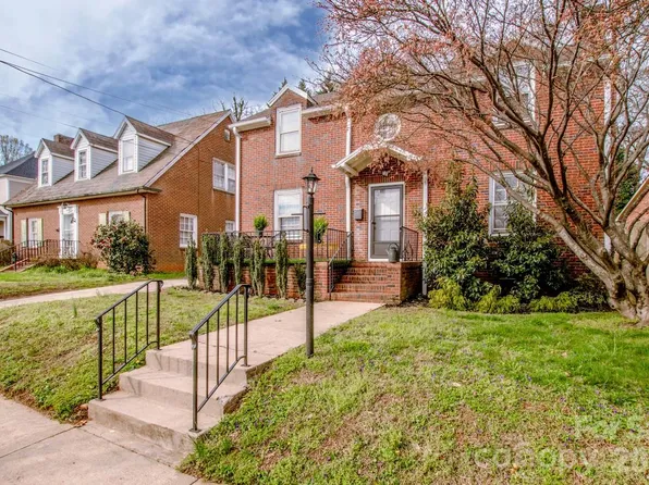 416 S Race St, Statesville, NC 28677