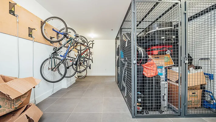 Rented by Nooklyn NYC LLC | media 31