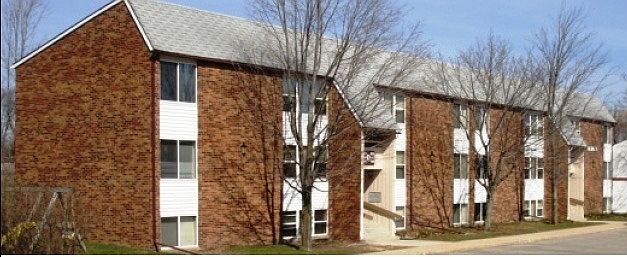 2nd image of 521 Fuller Ave APT 204A