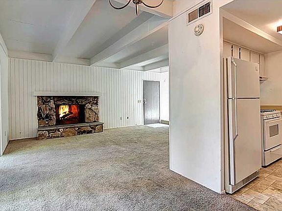 5th image of 206 Coolcreek Ln #18