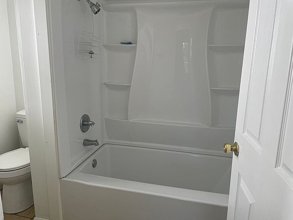 5th image of 24 Colorado Ave