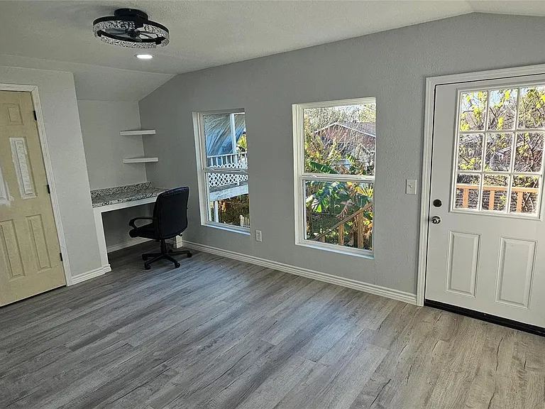 2634 Tidewater Dr — Photo 13