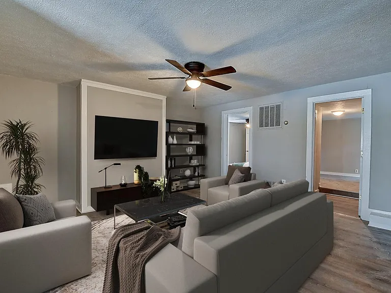 1023 S State Ave #1 — Photo 4