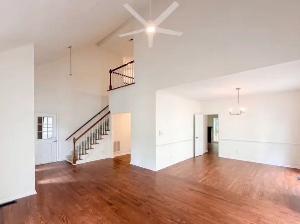 2420 Normancrest Ct, Charlotte, NC 28270