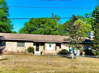 521 Land O Lakes Ct, Deland, FL 32724