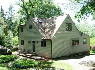 53 Lovers Ln, Madison, CT 06443