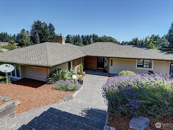 2nd image of 10837 Evergreen Terrace SW