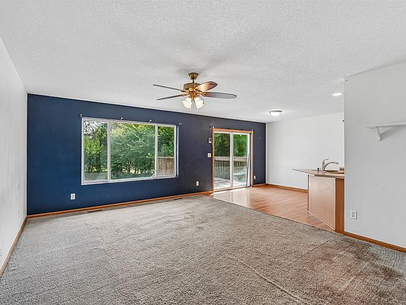 4th image of 4445 SE 17th St
