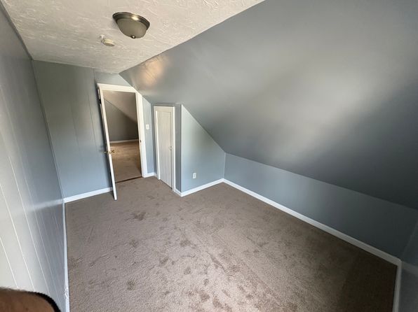 44 Arch St FLOOR 3