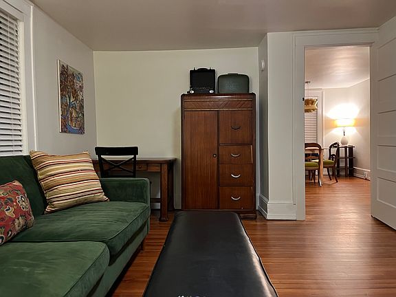 4th image of 199 Logan Ave