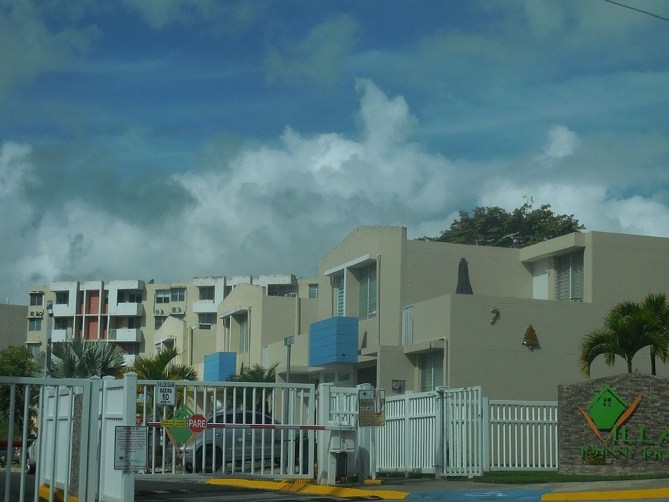 2nd image of Villas De Johnny Toledo 7 Calle #1