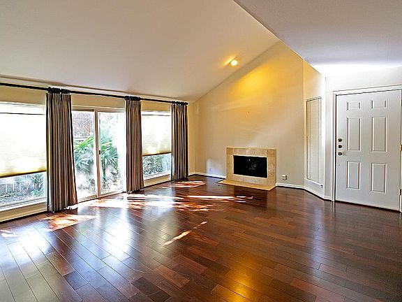 Ready to Move-in Spacious Living area with Energy Efficient Windows and Doors