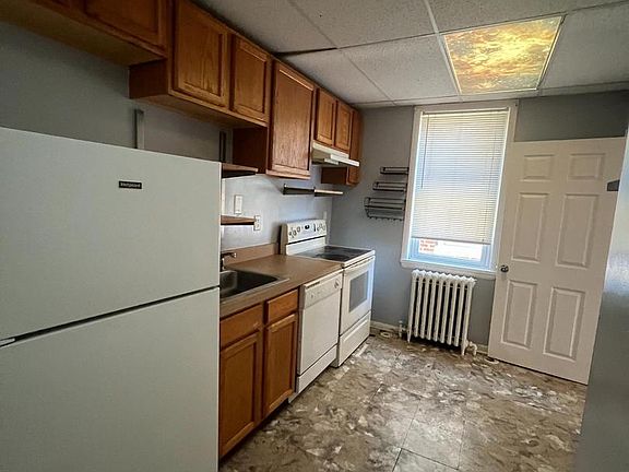 5th image of 833 N Union St #A