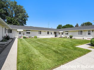 5679 Leisure South Dr SE, Kentwood, MI 49548