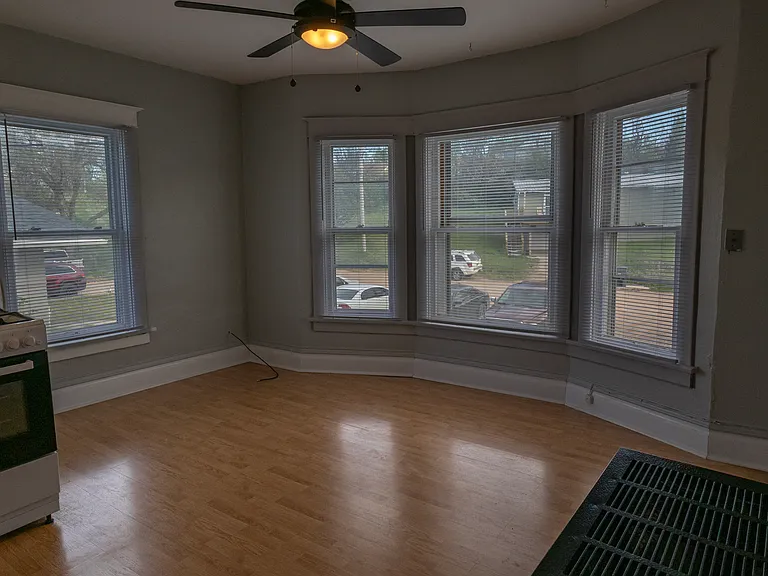 1113 Kingsbury St #3 — Photo 3