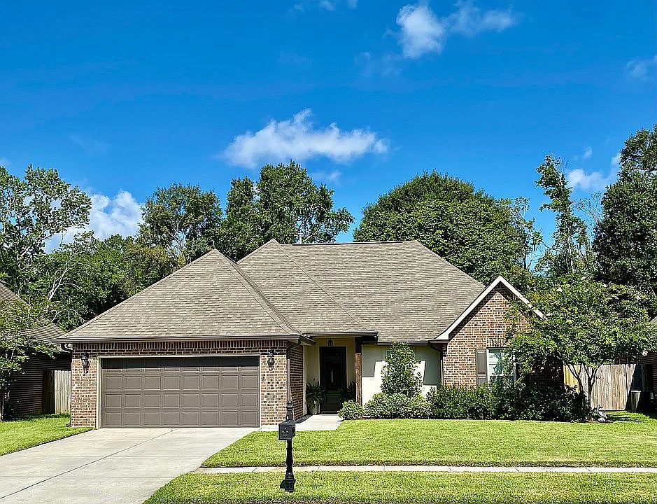1st image of 39203 Majestic Wood Ave