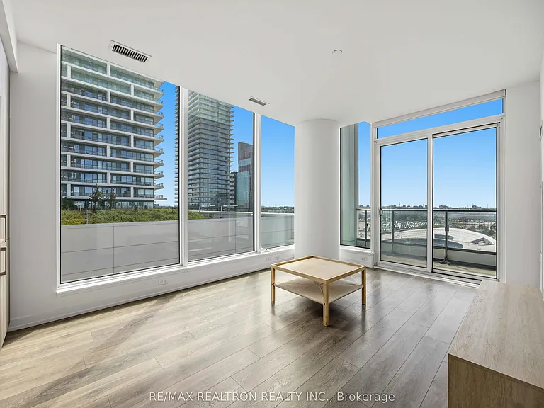 898 Portage Pkwy #903 — Photo 8