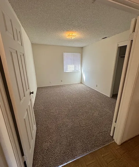 700 Silver Oak Dr — Photo 11