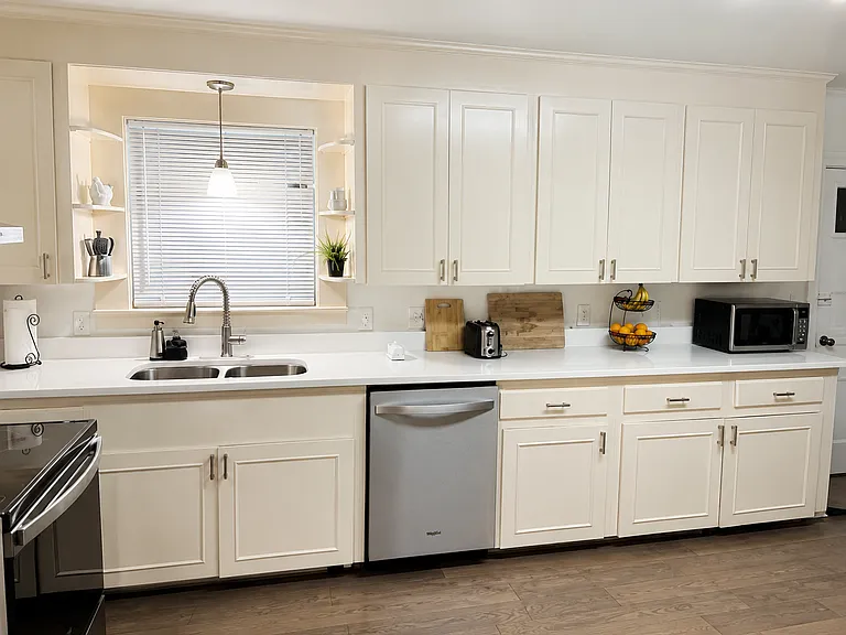 501 Sussex Dr #2 — Photo 23