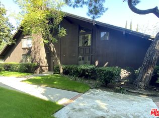 4635 Clybourn Ave, North Hollywood, CA 91602