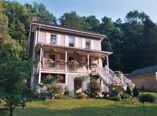 51 Academy St, Oxford, NJ 07863