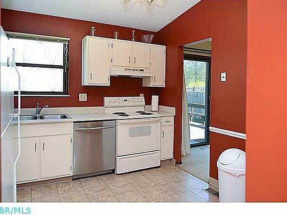 4th image of 5190 Militia Ln