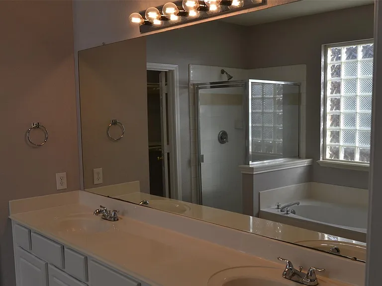 22755 Cascade Springs Dr — Photo 29