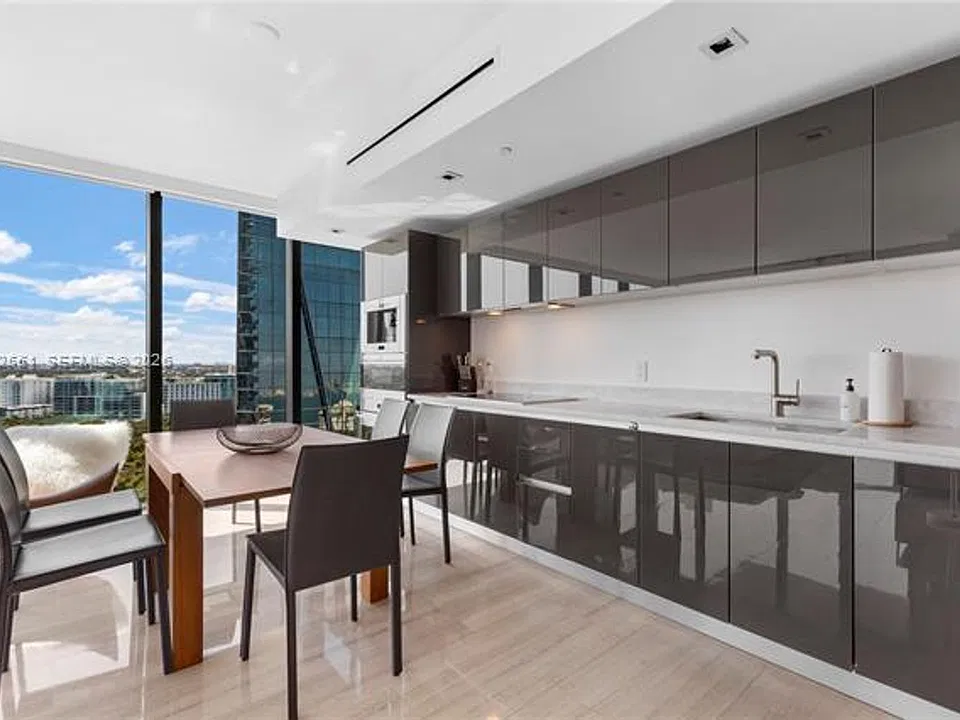 1451 Brickell Ave #CU-1904
