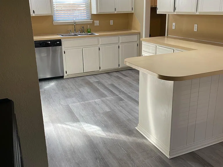 708 Sage Brush Rd — Photo 9