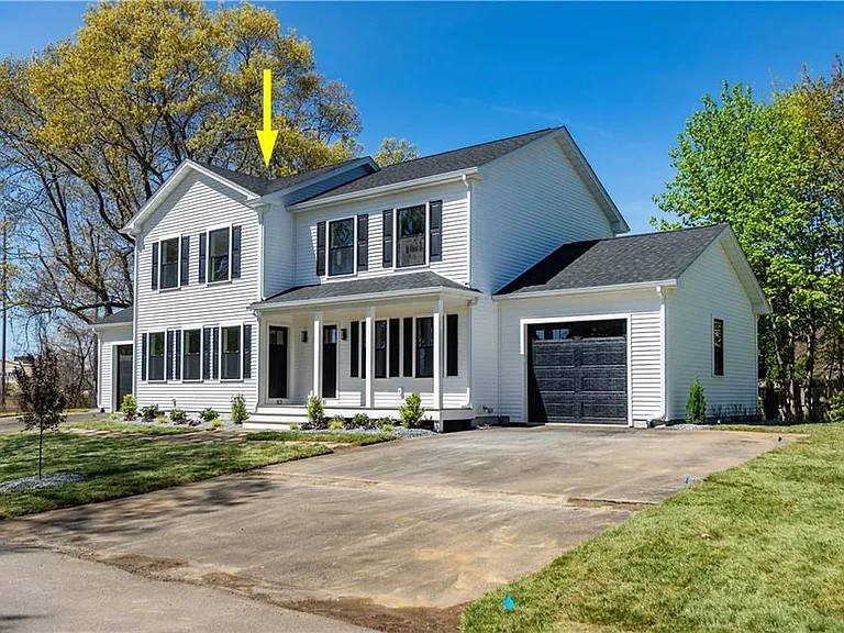 83 Cadora Ave — Photo 6