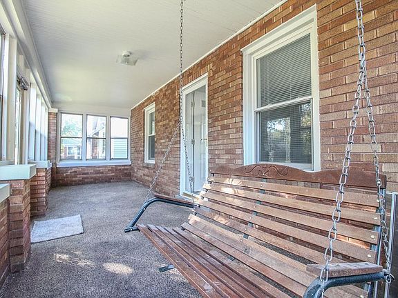 3rd image of 2167 Lynch Ave